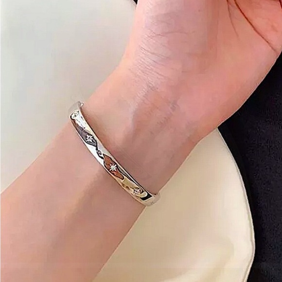 Starburst North Star SET OF TWO  Sterling Silver and Gold  Bangles Cuff Bracelet - Picture 3 of 5